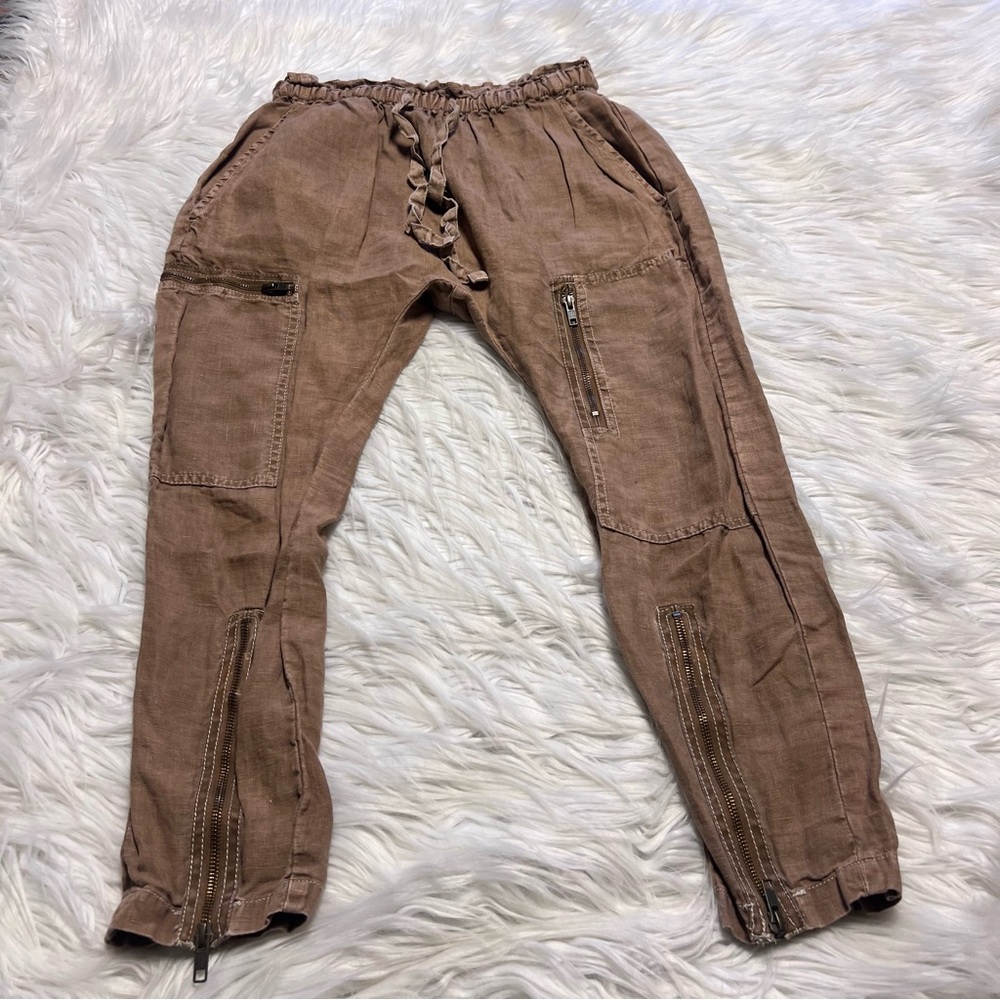 Current/Elliott 100% linen Tan Cargo Pants with Zipper Details